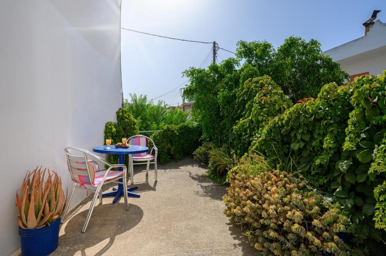 Sofia Rooms Пицидия Экстерьер фото
